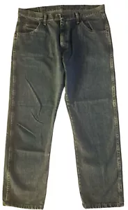 Wrangler Mens Jeans ~ Relaxed Fit Straight Leg ~ 38x30 ~ PERFECT!~~~Vintage!!! - Picture 1 of 7
