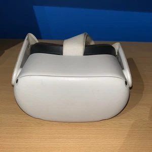 Meta Oculus Quest 2 - 64 GB - Cuffie VR - SOLO cuffie - senza controller - Foto 1 di 7