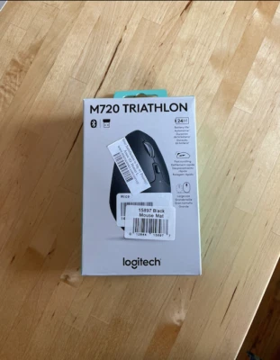 Logitech M720 Triathlon Precision Pro Wireless Black Mouse and New Mouse Pad - Image 1 of 3