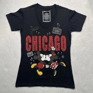 Chicago Disney Store Shirt Womens Sz Small Mickey & Minnie Kissing Tee Ladies - Picture 1 of 5