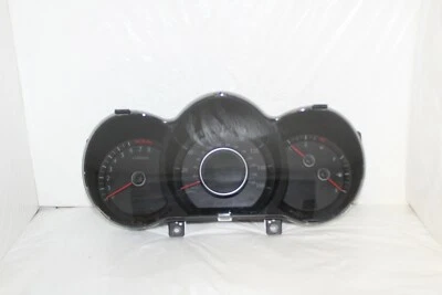 Cuadro de instrumentos velocímetro medidor panel de instrumentos Kia Optima 2011 83.825 millas Foto 1 de 4