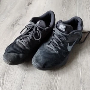 Nike Retaliation Trainingsschuhe Herren 10 schwarz grau Laufen Sneaker leicht Schnürschuhe - Bild 1 von 10