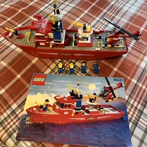 Vintage LEGO Firefighter Boat (4031) Great Condition Complete With Instructions - Picture 1 of 21