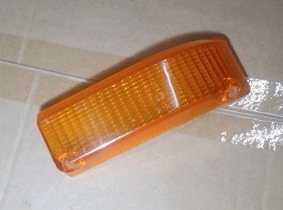 CAPRI MK1 FACELIFT PASSENGER FRONT INDICATOR LENS N-O-S GEN FORD 3000E GXL GT XL - Image 1 of 4
