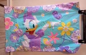Disney Daisy Duck & Minnie Mouse Pillowcase - Picture 1 of 3