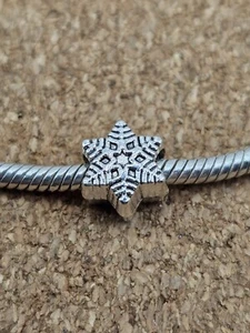 Autentico Fiocco di Neve Argento Natale Distanziatore Europeo Charm Perla - Foto 1 di 2