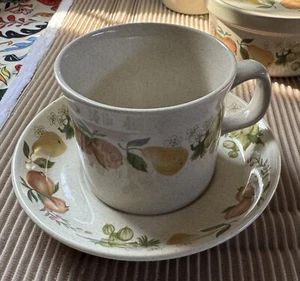 Servizio piatti vintage Wedgwood tazza e piattino "Quince" ottime condizioni bellissimo 1 set - Foto 1 di 5