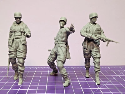 Deutsche Fallschirmjäger Paratrooper 3er Set  Scale  1:16 WW2 - Bild 1 von 4