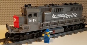Custom Train Southern Pacific GP40 Engine -Please Read Item Description-