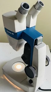 Reichert Jung Serie 40 Mikroskop ohne Objektiv mit Licht - Bild 1 von 9