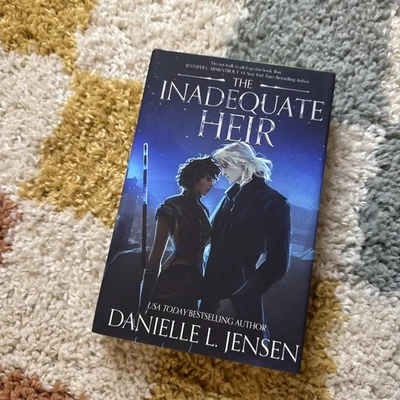 OOP HARDCOVER + MAP COVER: The Inadequate Heir by Danielle L. Jensen (Book #3) Foto 1 de 4