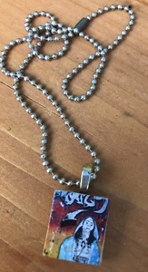 1 handgefertigte Scrabble Halskette mit Kugelkette Shortiez Tuschemalerei Lil Wayne Graff - Bild 1 von 1