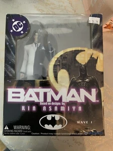 DC Comics Two-Face Action Figure 6" Kia Asamiya Batman Wave 1 Yamato Toy - Picture 1 of 3