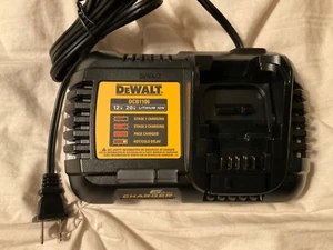 New Dewalt DCB1106 6-Amp 12V / 20V / 60V Li-ion Fast Battery Charger - Picture 1 of 2