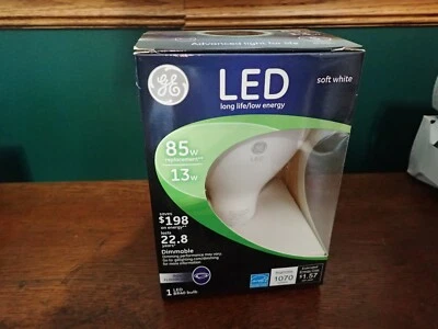 GE LED 13 Watt (Replaces 85W) Indoor Floodlight Soft White BR40 Light Bulb New - Image 1 of 4