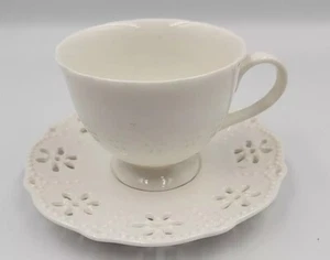 1 Nantucket Home White Porcelain Cup And Saucer Coffee /tea Laced Design - Picture 1 of 8