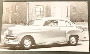 #K1950 AUTO POSTCARD, 1950 PLYMOUTH 2 DOOR SEDAN - Picture 1 of 2