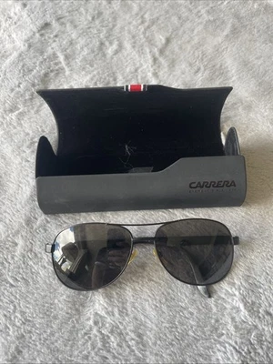 Gafas de sol Carrera negras polarizadas con estuche Foto 1 de 4