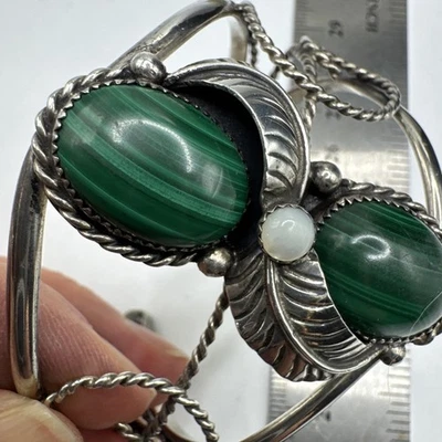 Brazalete verde malaquita de plata esterlina del suroeste 5,5 pulgadas 2 pulgadas de espacio Foto 1 de 4