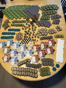 Heroscape Rise of the Valkyrie Master Set Completo Senza Scatola/Rulebook Terreno di Ricambio - Foto 1 di 16