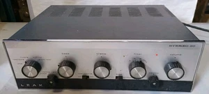 LEAK Stereo 30 Amplifier. - Picture 1 of 9