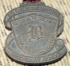 Sir Frederick Banting Secondary School Medallion Medal Vintage London Ontario 