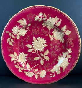 WEDGWOOD ''RUBY TONQUIN'' PATTERN DINNER PLATE, 24cms LOVELY CONDITION 