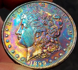 1899-O Ch VAM DIE CRACKS Gem BU Morgan Full Rainbow Color Toned Well Struck 60 - Bild 1 von 2