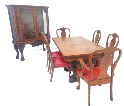 Juego de comedor tallado ornamentado: gabinete de China, mesa con hojas de dibujo y 6 sillas años 30 Foto 1 de 4