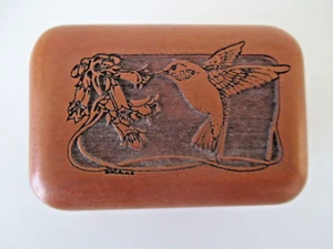 Corporate Custom Products WOOD Carved Hummingbird Hinged Trinket Box 3”x 2” AZ54 - Picture 1 of 6