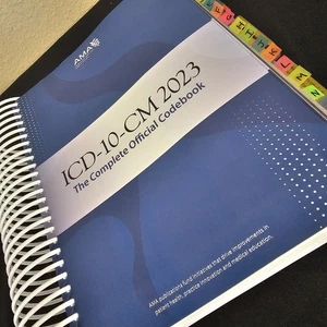 ICD-10-CM 2023 Das komplette offizielle Codebuch mit Richtlinien von AMA - Bild 1 von 10