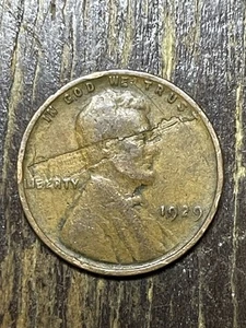 1929 Lincoln Wheat Cent With Lamination or strike through Error On Obverse - Picture 1 of 4