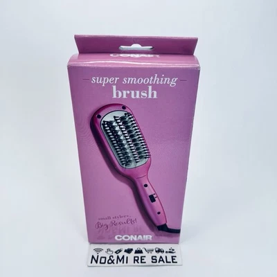 Mini cepillo súper suavizante Conair, perfecto para peinar sobre la marcha Foto 1 de 4
