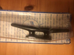 Cleat Black Nylon Open Base Sailboat Motor Boat 6 1/2” Unopen Packaging 043065 - Bild 1 von 12