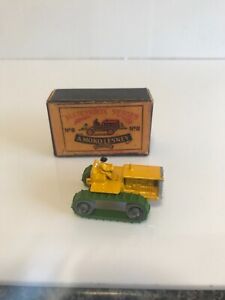   MOKO Lesney Matchbox No 8 Caterpillar tractor with box