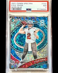 Kyle Trask RC - 2021 Panini Spectra NEON BLUE PRIZM/60 Rookie - PSA 7 - Pop 2 - Imagen 1 de 4