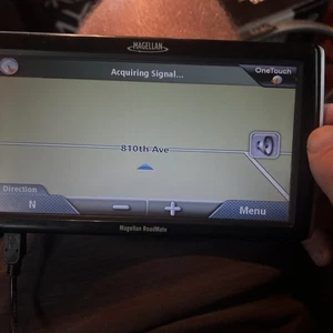 Magellan Roadmate 1700-LM GPS 7” Screen W/ Power Adapter Charger Bundle Tested - Picture 1 of 5