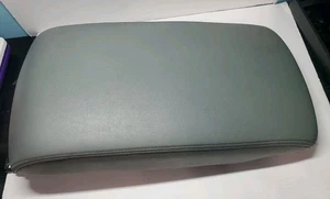 2005-2011 Toyota Avalon Center Console Gray Leather Armrest Lid Assembly OEM - Picture 1 of 11