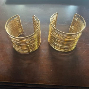 PAIR OF GOLD TONE 2" WIDE EGYPTIAN STYLE CUFF BRACELET #TG5 - Picture 1 of 2