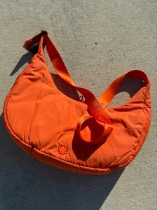 House of Harlow 1960 Nuevo con Etiquetas Bolso Deportivo Hinchado Nylon Logo Luna Media Luna Naranja - Imagen 1 de 13