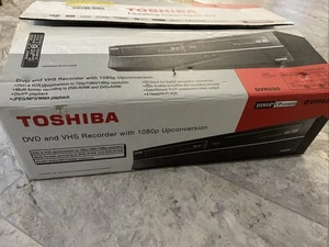 Toshiba DVD and VHS Recorder DVR620 1080p Upconversion - Picture 1 of 6