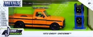 1972 Chevy Cheyenne Pickup + Set Pneumatici & Cerchi Arancione 1:24 Jada Toys 30658 - Foto 1 di 1