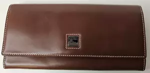VTG Dooney & Bourke Zip Along Accordian Style Snap Brown Italian Leather Duck - Picture 1 of 13