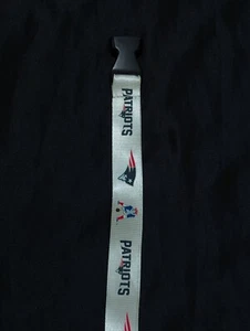 Official NFL New England Patriots Team Lanyard Retro Logo Pat Patriot Read Desc. - Picture 1 of 7