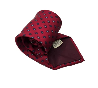 Corbata De Colección Yves Saint Laurent YSL Para Hombre Roja Paisley AOP 100% Seda Hecha en EE. UU. Foto 1 de 4