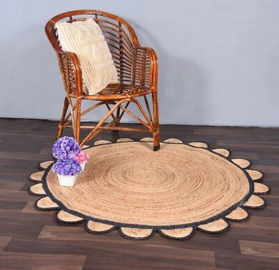 Handmade Braided Natural Pure Jute with Black Design Scalloped Round Rug - Image 1 of 4
