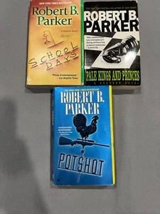 LOT OF 3 PAPERBACK ROBERT B. PARKER BOOKS SCHOOL DAYS PALE KINGS AND PRINCES +1 - Picture 1 of 8