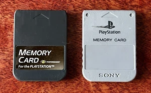 Playstation 1 PS1 Official OEM Memory Card SCPH-1020 + a 3rd Party Mem Card - Foto 1 di 2