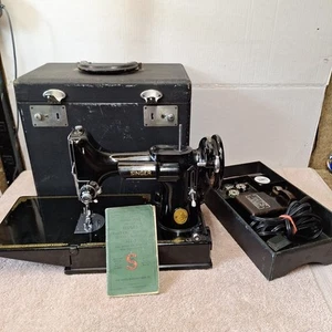 Singer 221 federleichte Nähmaschine funktioniert siehe Video - Bild 1 von 23