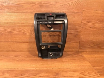 TOYOTA 4RUNNER 99-2002 CONSOLA DELANTERA ESTÉREO CONTROL DE CLIMA VENTILACIÓN BISEL MOLDURA OEM Foto 1 de 4